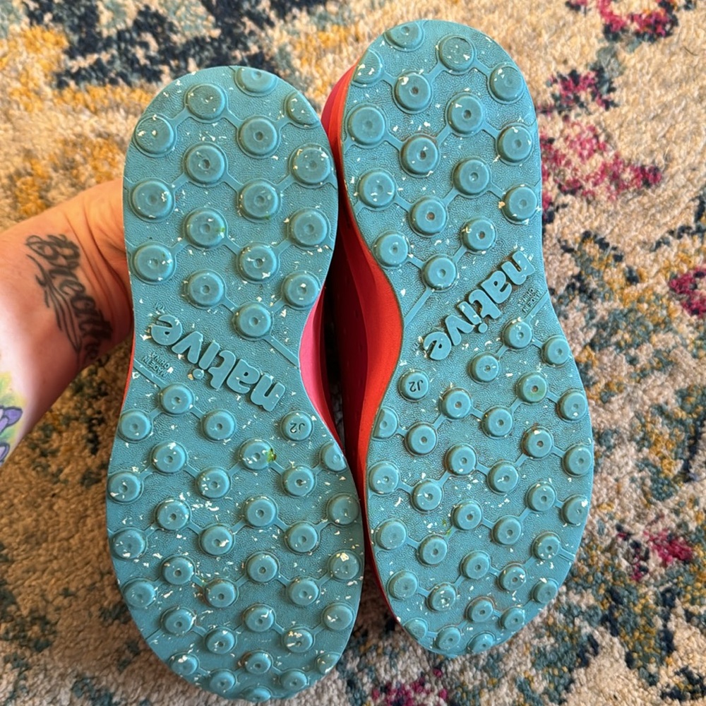 Native “Robbie” shoes - Picture 4 of 4